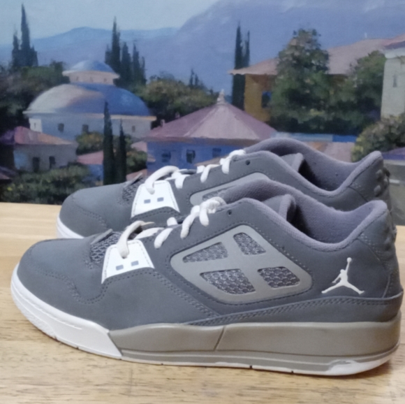 🏀Nike Air jordan flight 23,Size 2Y 🎢🎒Like 🆕New!, A Nice Gift Giving Item. 🎊 - Picture 6 of 11